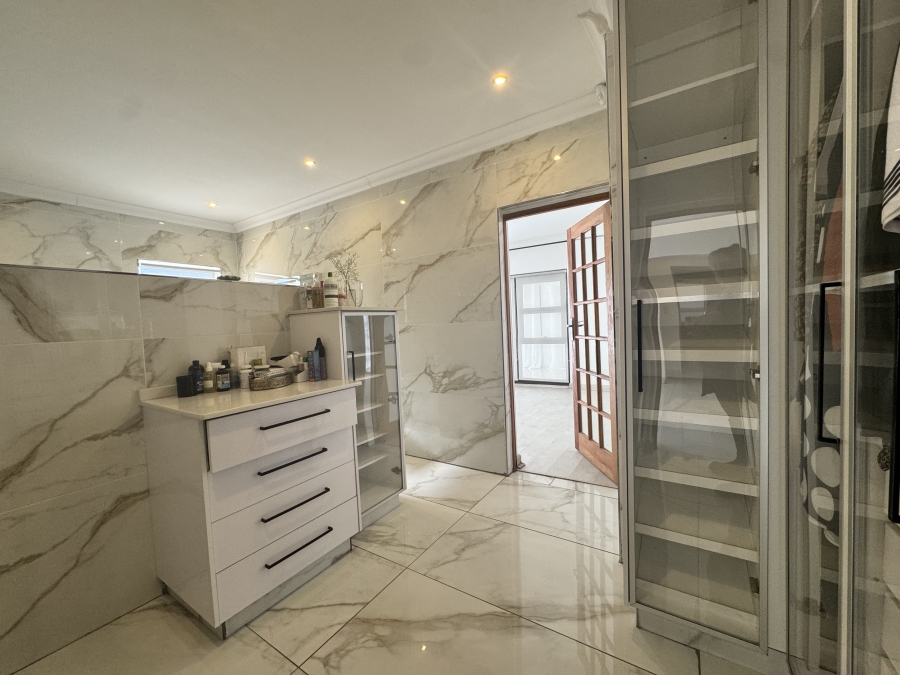 To Let 3 Bedroom Property for Rent in Wilkoppies North West